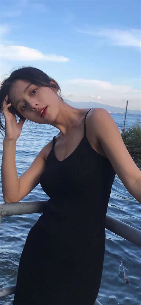 美媒为现役SG分档：华子米切尔1档布克1人独一档太阳格林第六档